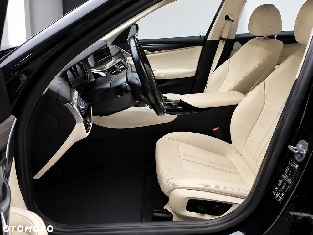 BMW Seria 5 520d xDrive mHEV Luxury Line sport - 8