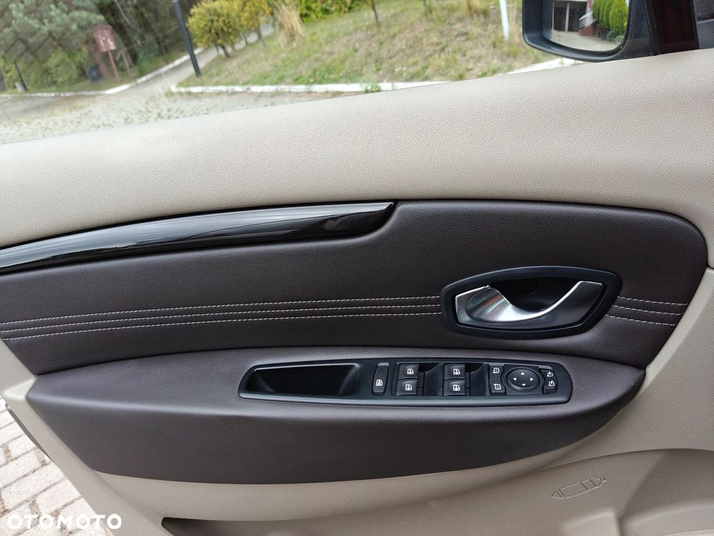 Renault Grand Scenic Gr 1.4 16V TCE Privilege - 12