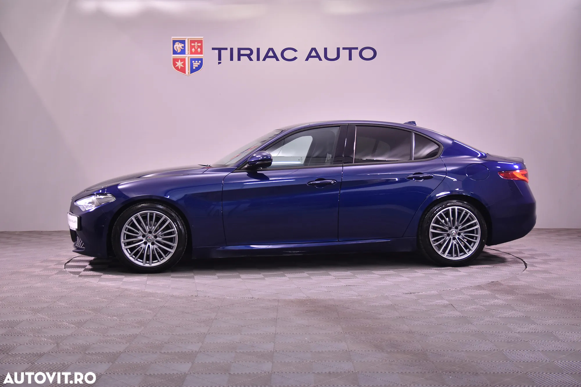 Alfa Romeo Giulia - 2