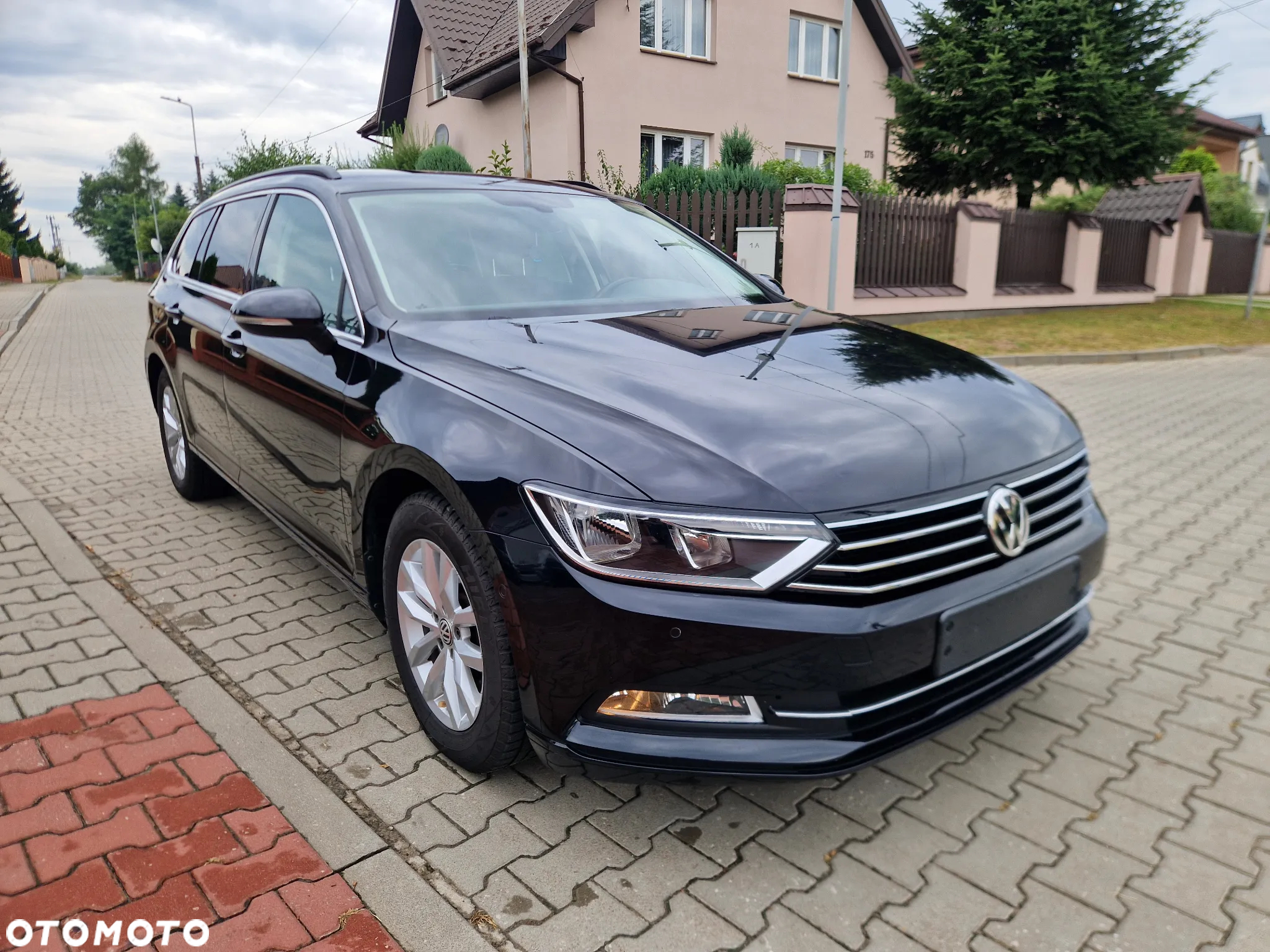 Volkswagen Passat 1.6 TDI BMT Comfortline - 3