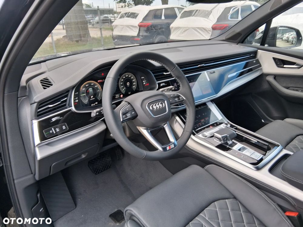 Audi Q7 - 6