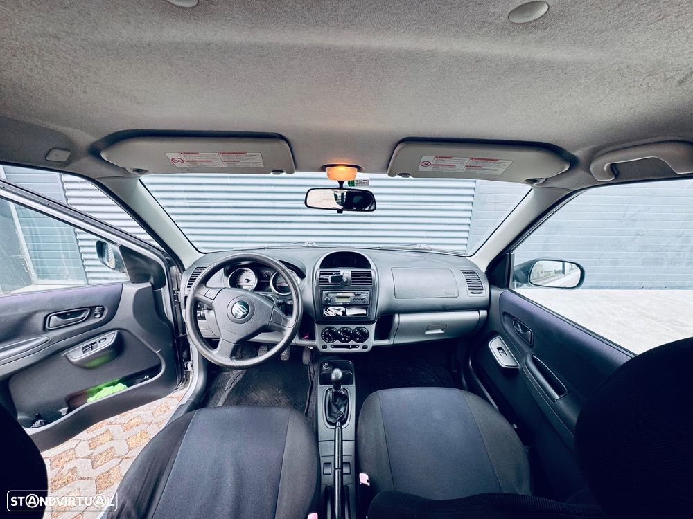 Suzuki Ignis 1.3 VVT 16V GLX - 8