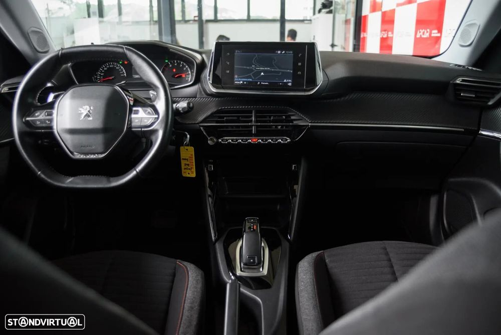 Peugeot 2008 PureTech 130 EAT8 Allure - 28