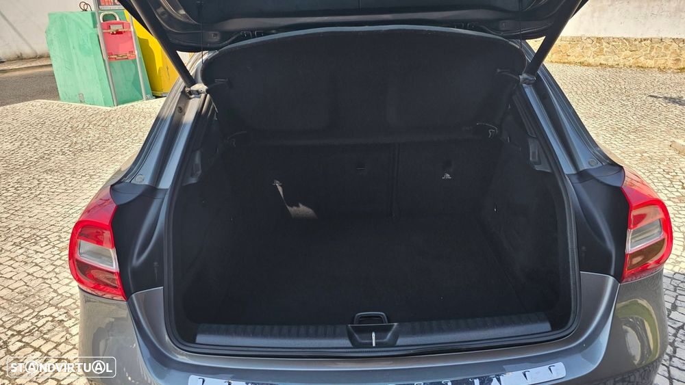 Mercedes-Benz GLA 180 CDI Urban - 12
