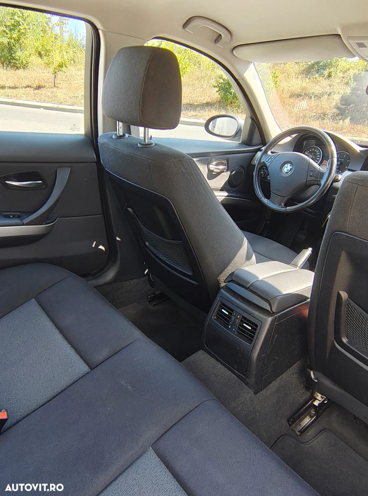 BMW Seria 3 325d - 11
