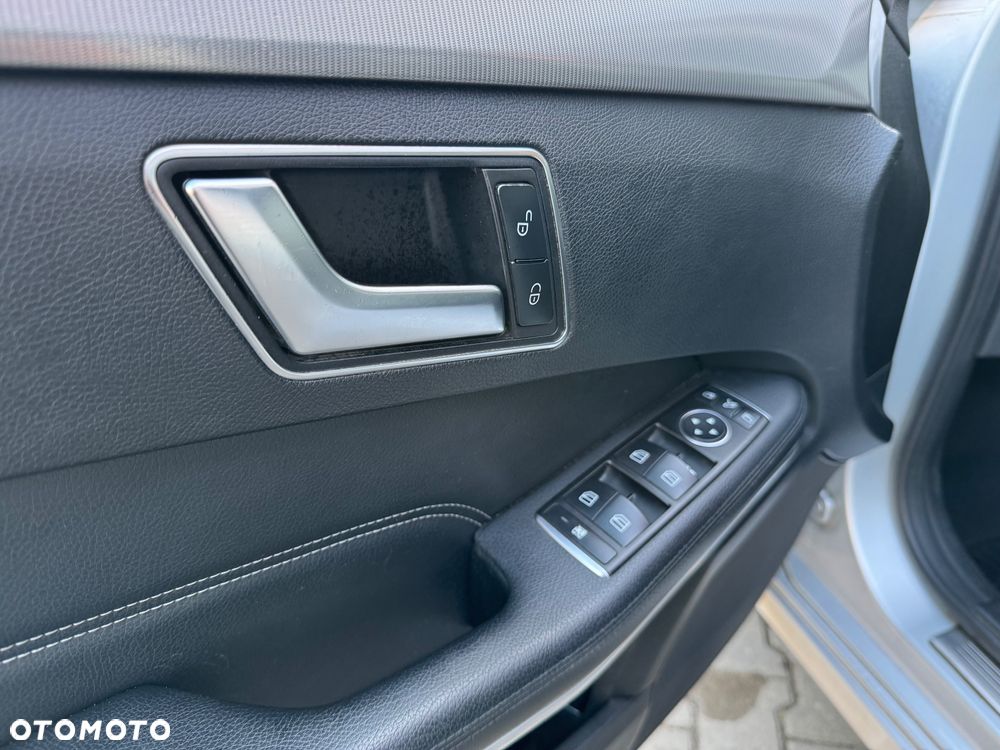 Mercedes-Benz Klasa E 200 BlueTEC 7G-TRONIC Avantgarde - 16