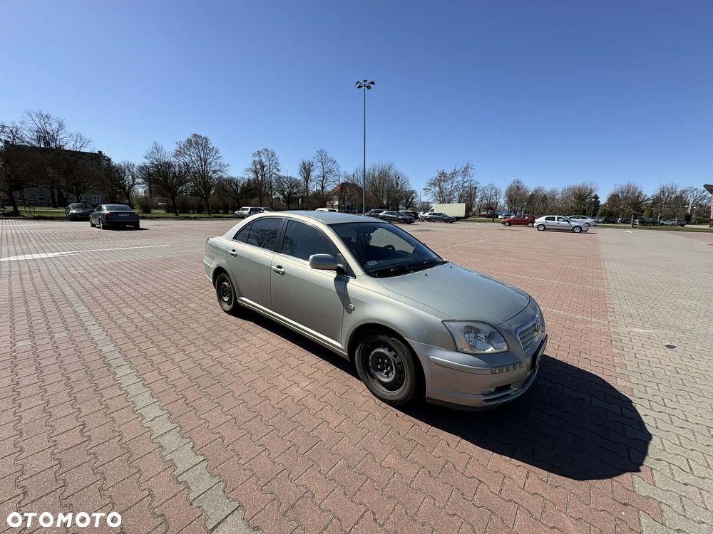 Toyota Avensis 2.0 VVT-i Executive - 2