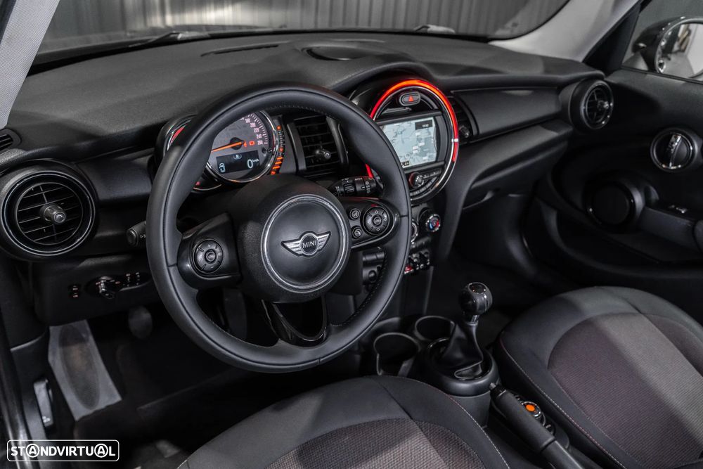 MINI 5 Portas One D - 21