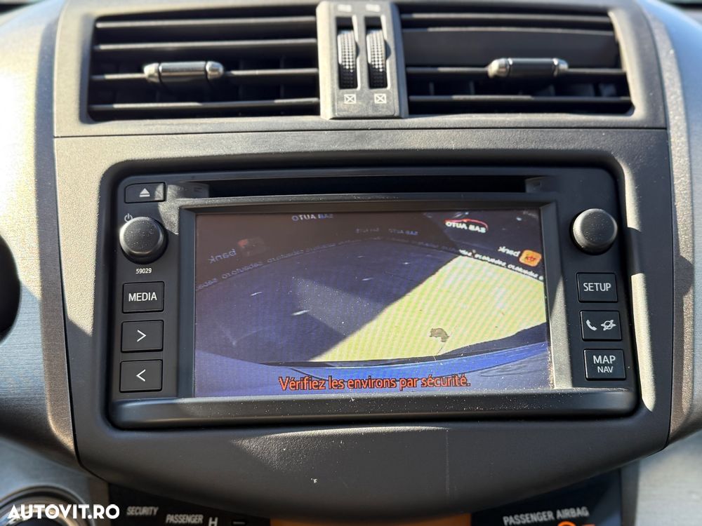 Toyota RAV4 2.2 D-4D 4x2 - 10