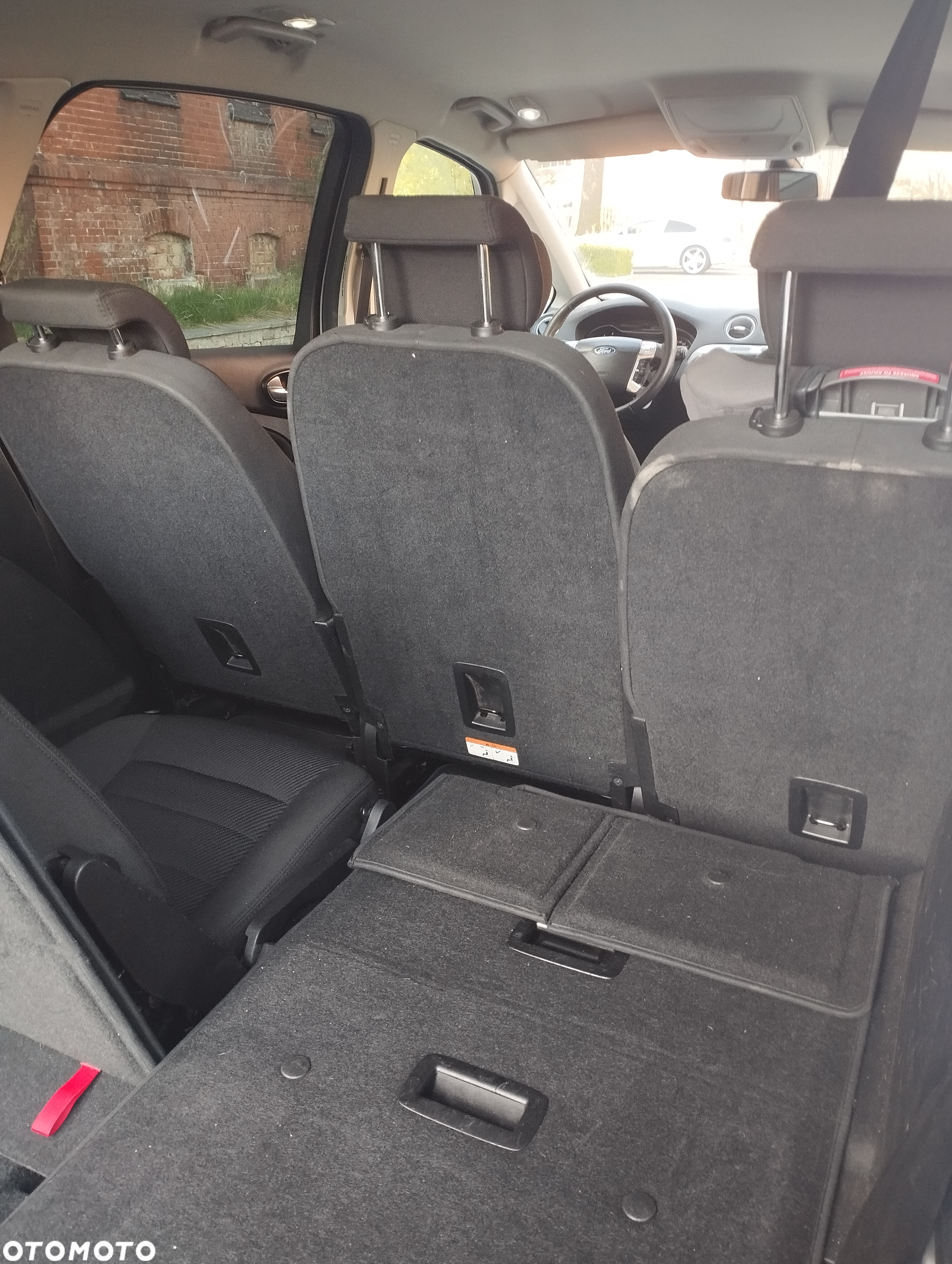 Ford S-Max - 9