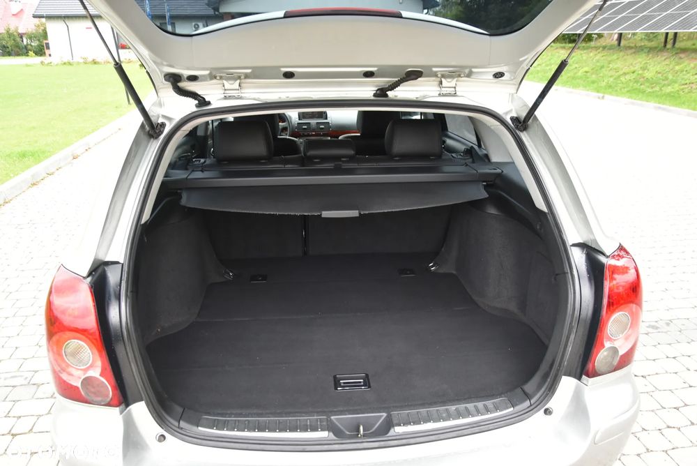 Toyota Avensis 2.0 VVT-i Automatik Executive - 20