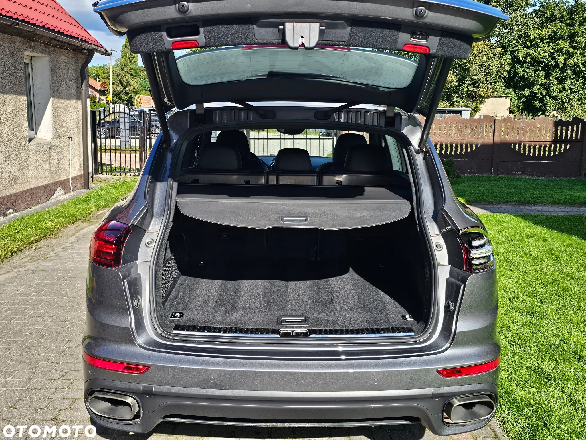 Porsche Cayenne Diesel Platinum Edition - 13