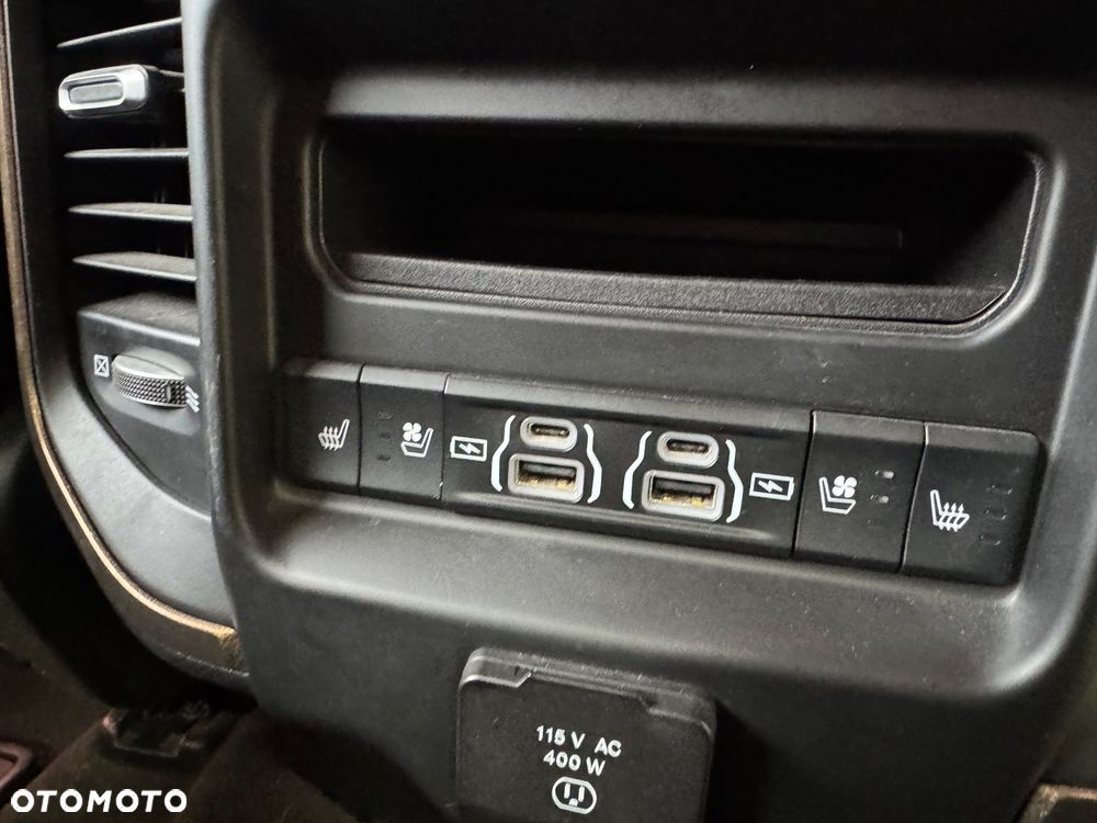 RAM 1500 5.7 Crew Cab Limited - 32