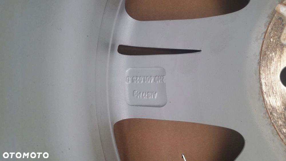 Felga aluminiowa VW Amarok 2H0 601 025D 8Jx17" - 3