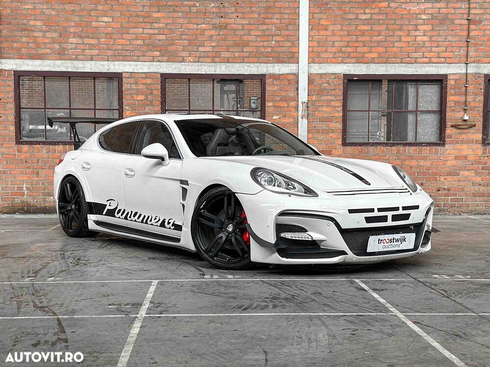 Porsche Panamera - 1