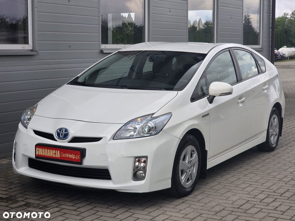 Toyota Prius (Hybrid) - 1