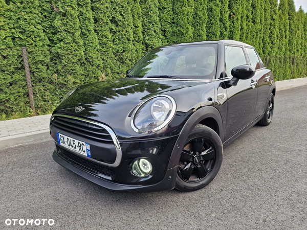 MINI ONE Essential Trim