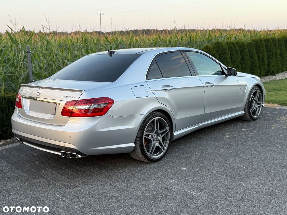 Mercedes-Benz Klasa E - 19