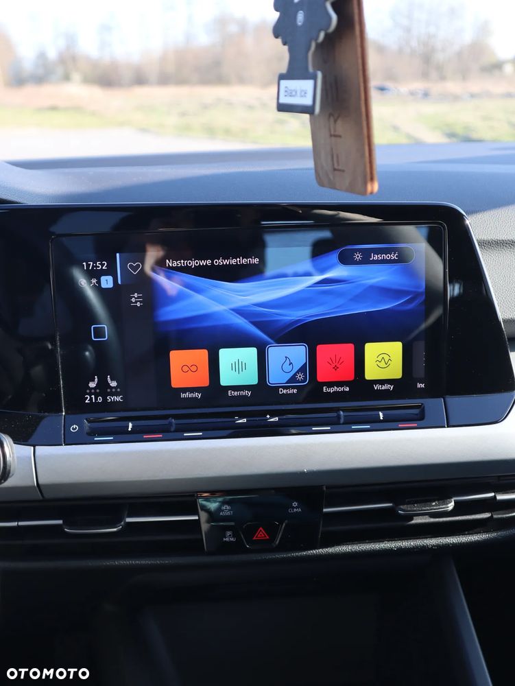 Volkswagen Golf - 18