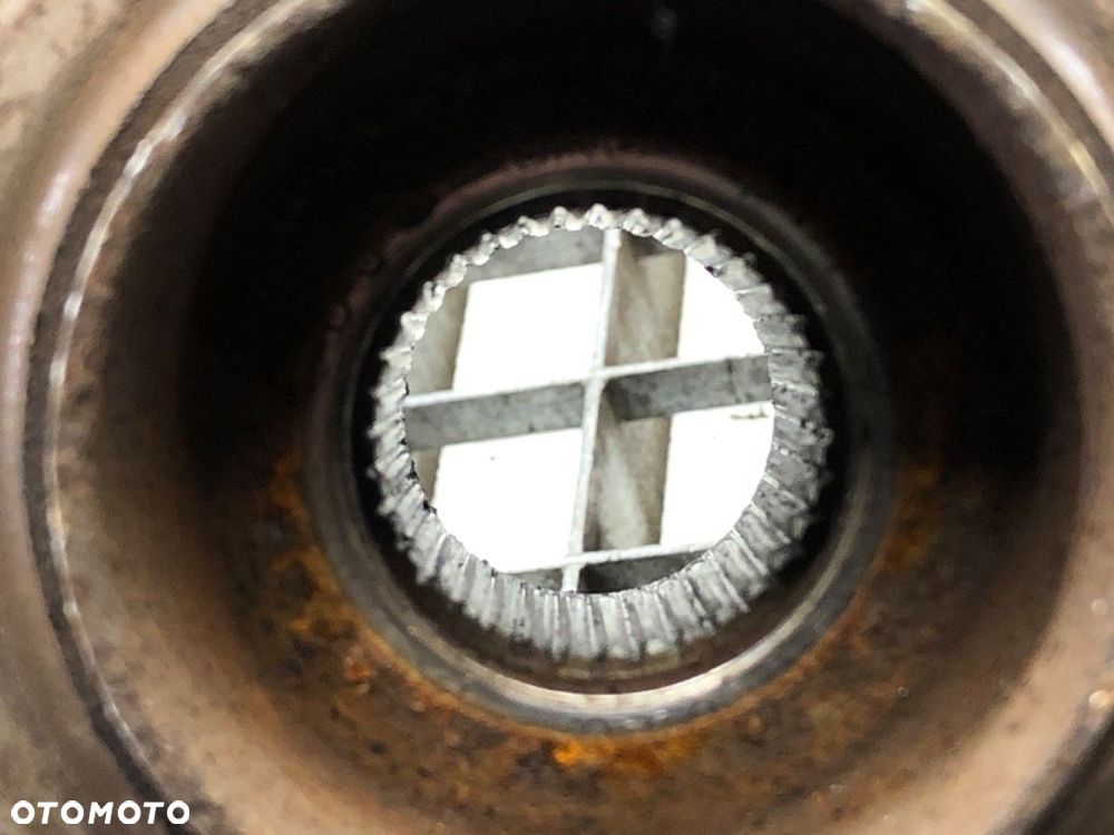 ZWROTNICA PRAWY PRZÓD  SKODA FABIA III Kombi (NJ5) 2014 - 2022 1.0 55 kW [75 KM] benzyna 2014 - - 4