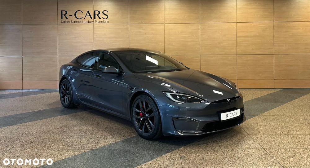 Tesla Model S - 1