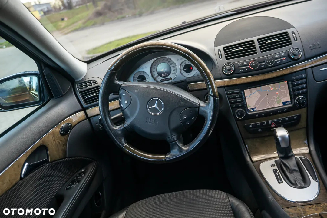 Mercedes-Benz Klasa E 200 T Kompressor Automatik Avantgarde - 38