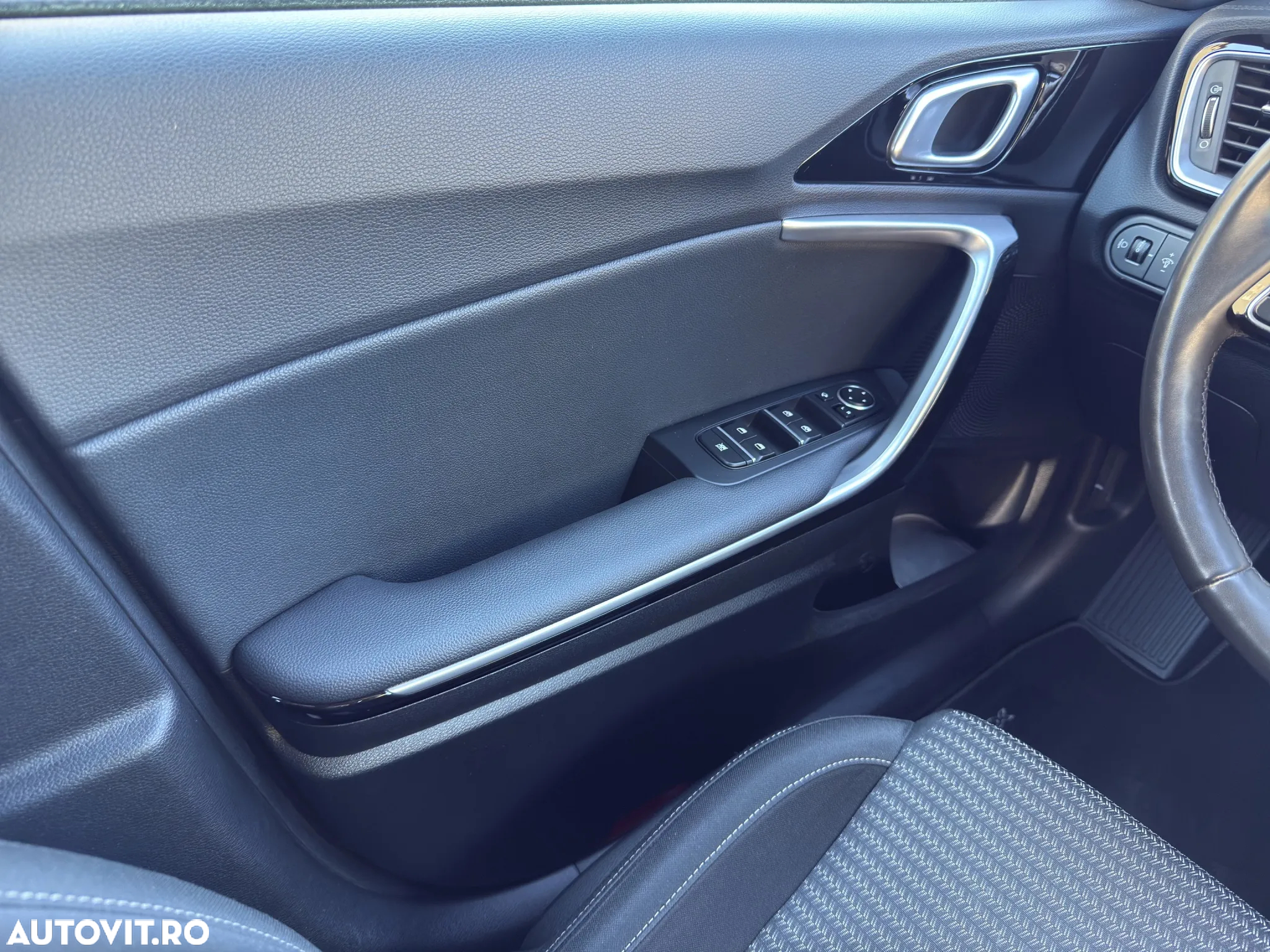 Kia XCeed 1.6 GDI DCT6 OPF Plug-in-Hybrid VISION - 14