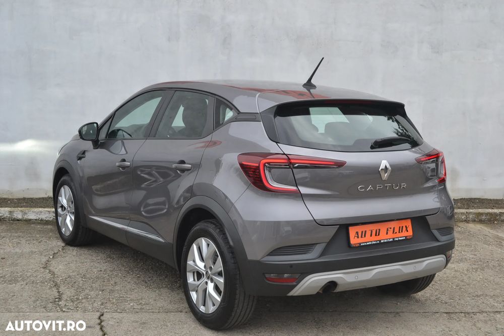 Renault Captur BLUE dCi 115 EDC BUSINESS EDITION - 4