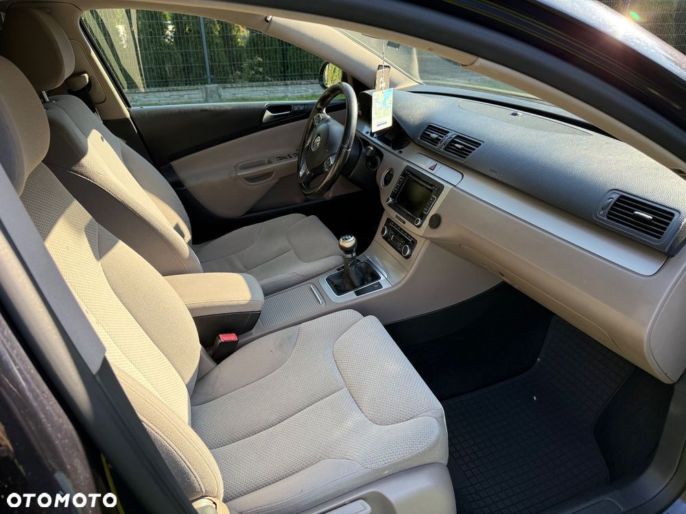 Volkswagen Passat 2.0 TDI Comfortline - 4
