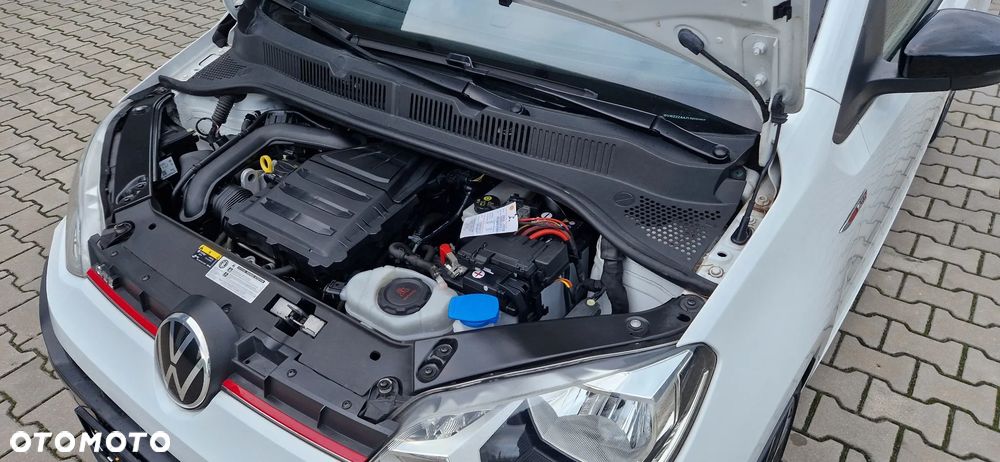 Volkswagen up! GTI - 26