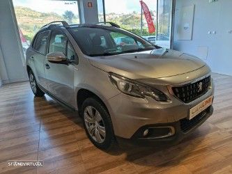 Peugeot 2008 1.2 PureTech Style - 4