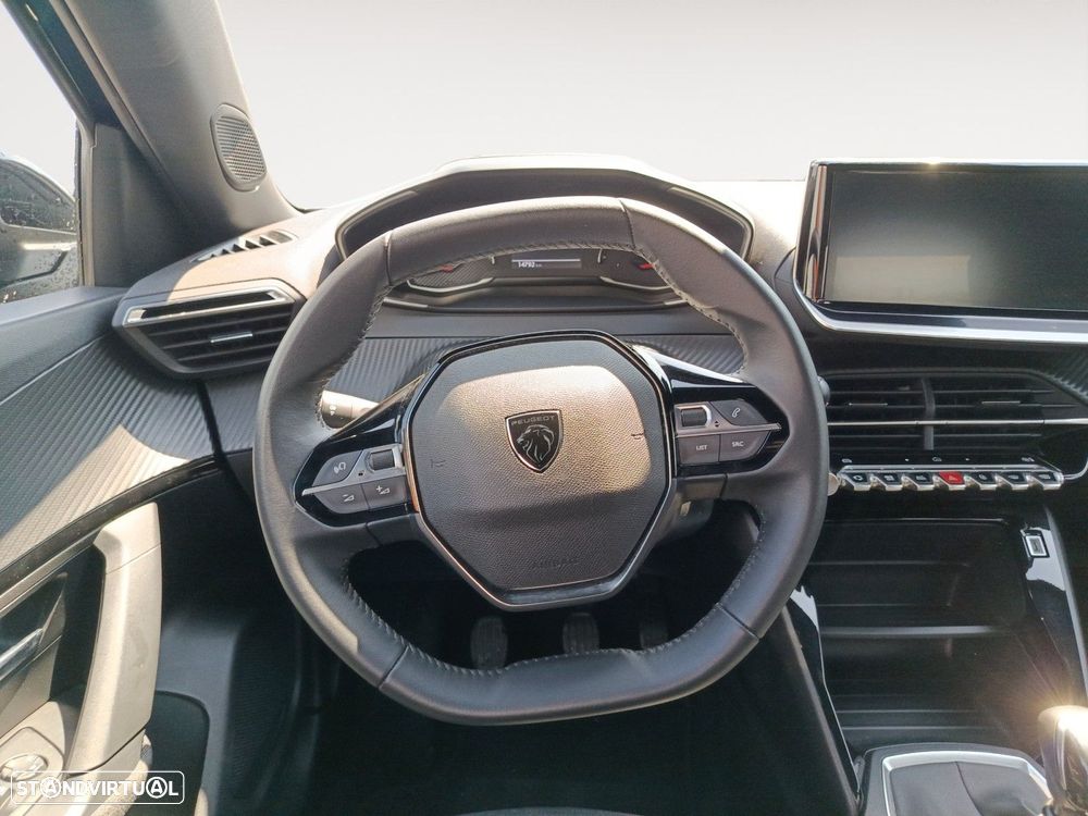 Peugeot 2008 1.2 PureTech Style - 12