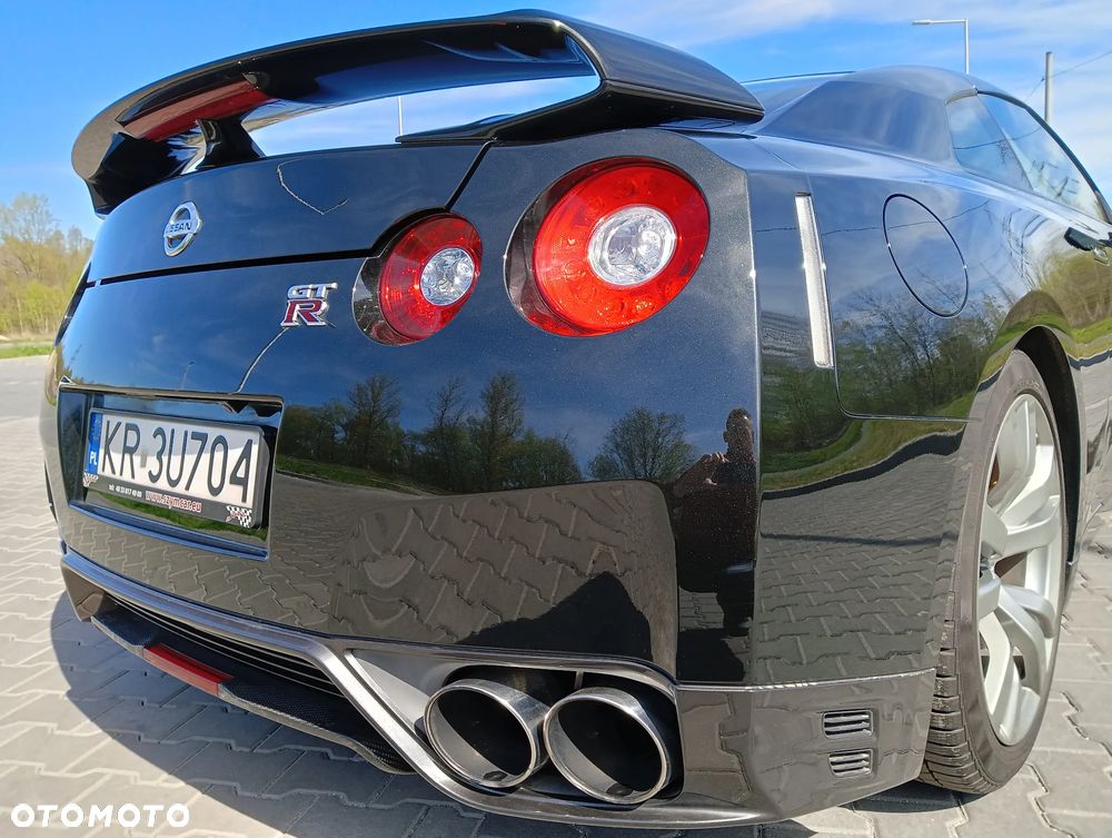 Nissan GT-R Black Edition - 18