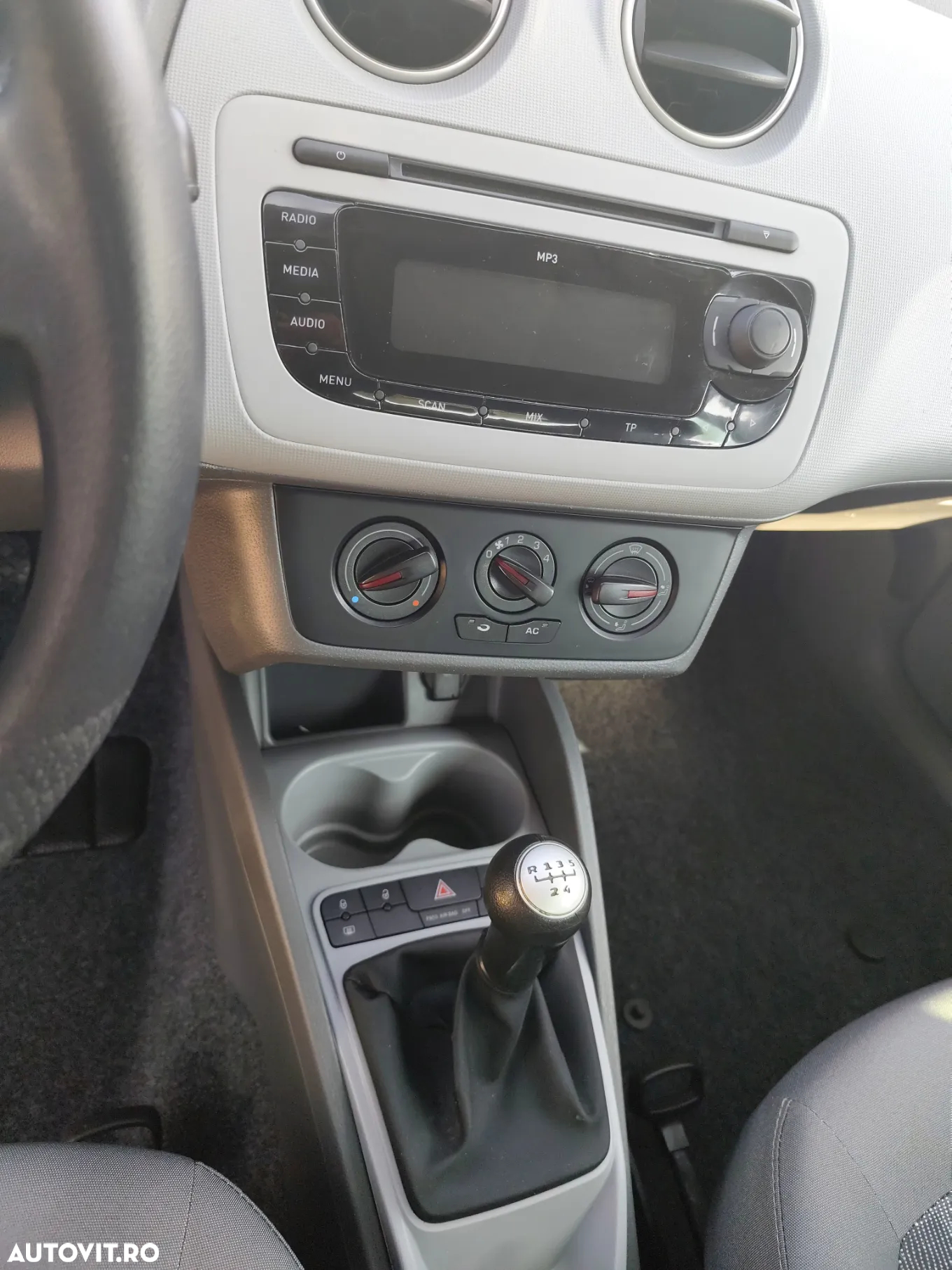 Seat Ibiza 1.4 Reference - 9