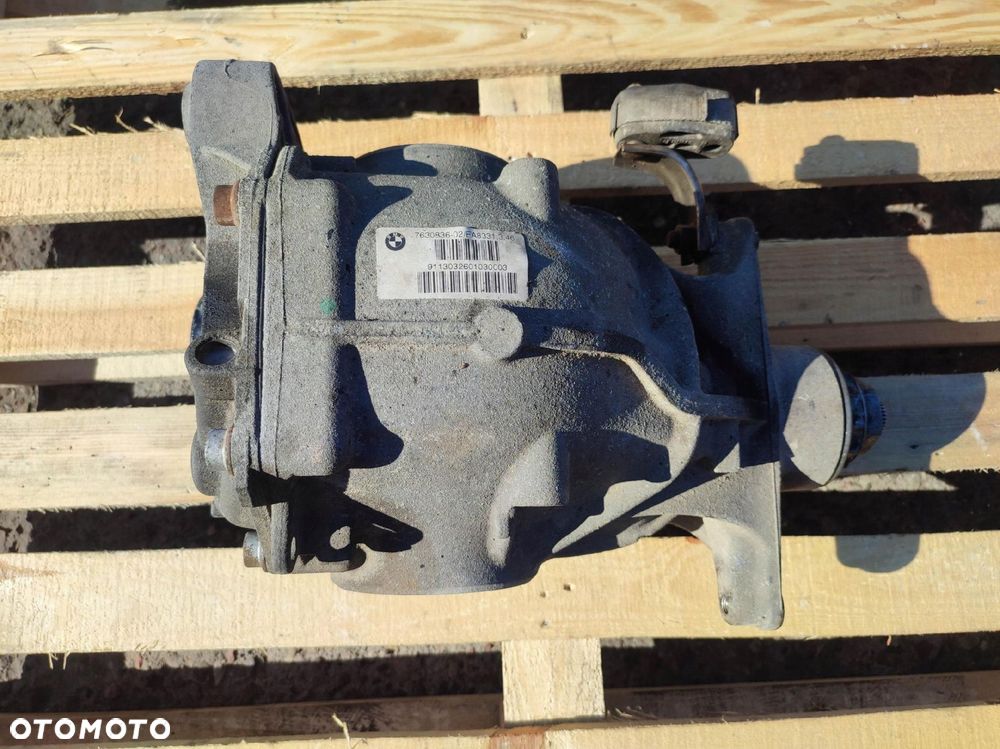 BMW F10 F01 TYLNY DYFER 7630836 3.46 - 1