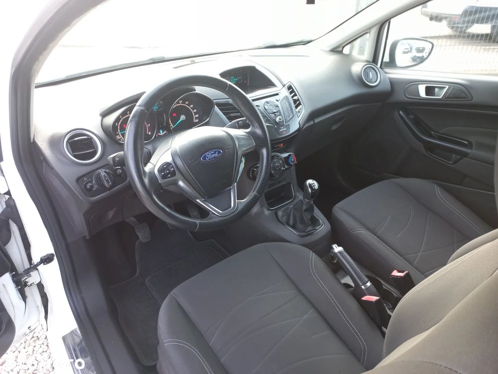 Ford Fiesta 1.25 Trend Edition - 17