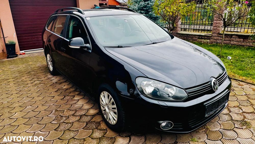 Volkswagen Golf - 8
