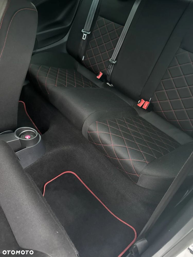 Seat Ibiza SC 1.4 TSI DSG FR - 10