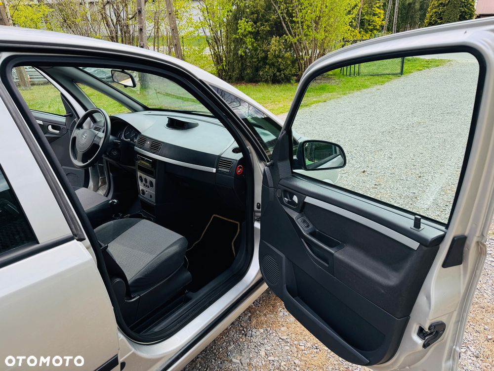 Opel Meriva 1.6 16V Cosmo - 10