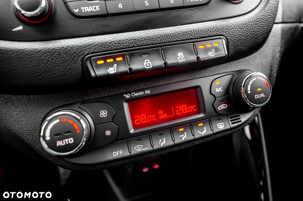 Kia Ceed 1.6 T-GDI GT-Challenge - 29