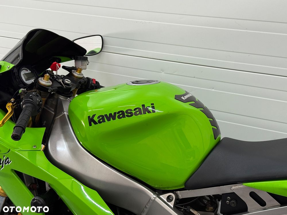 Kawasaki ZXR - 16