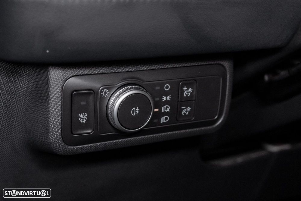 Ford Mustang Mach-E Premium AWD - 22