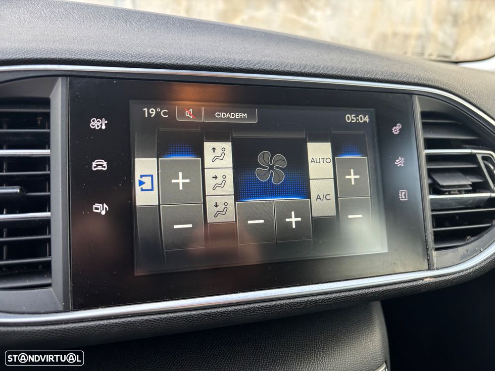 Peugeot 308 1.2 PureTech Style - 34