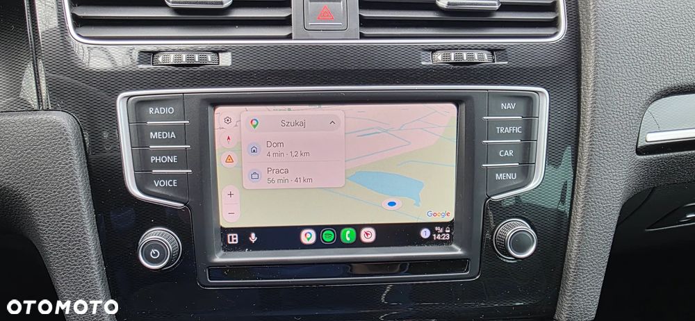 Volkswagen Golf - 11