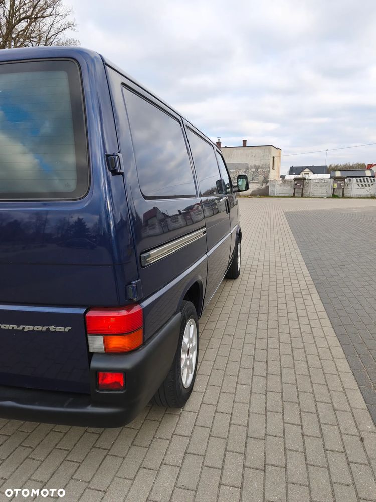 Volkswagen Transporter - 16