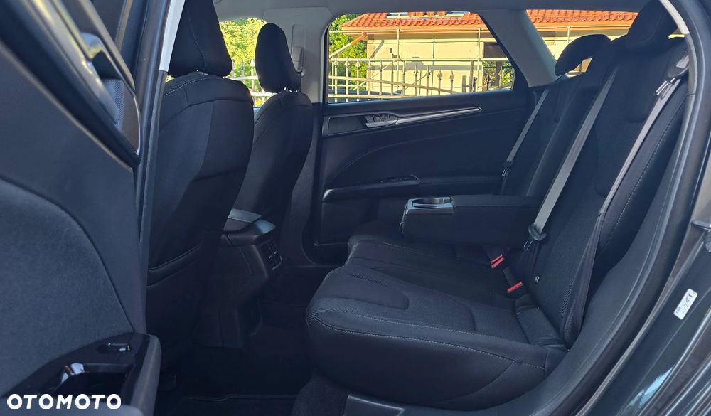 Ford Mondeo 2.0 TDCi Titanium - 11