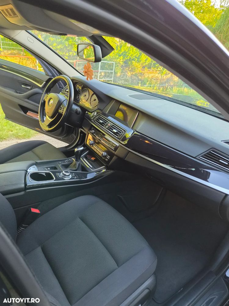 BMW Seria 5 520d - 6