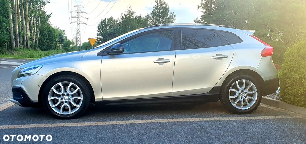 Volvo V40 T3 Geartronic Summum - 3