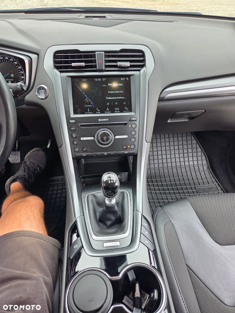 Ford Mondeo 2.0 TDCi STart-Stopp Titanium - 19