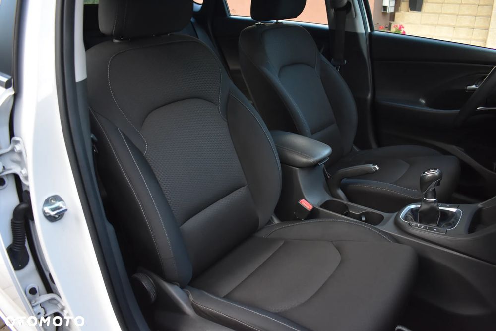 Hyundai i30 1.4 T-GDI Premiere Style - 22